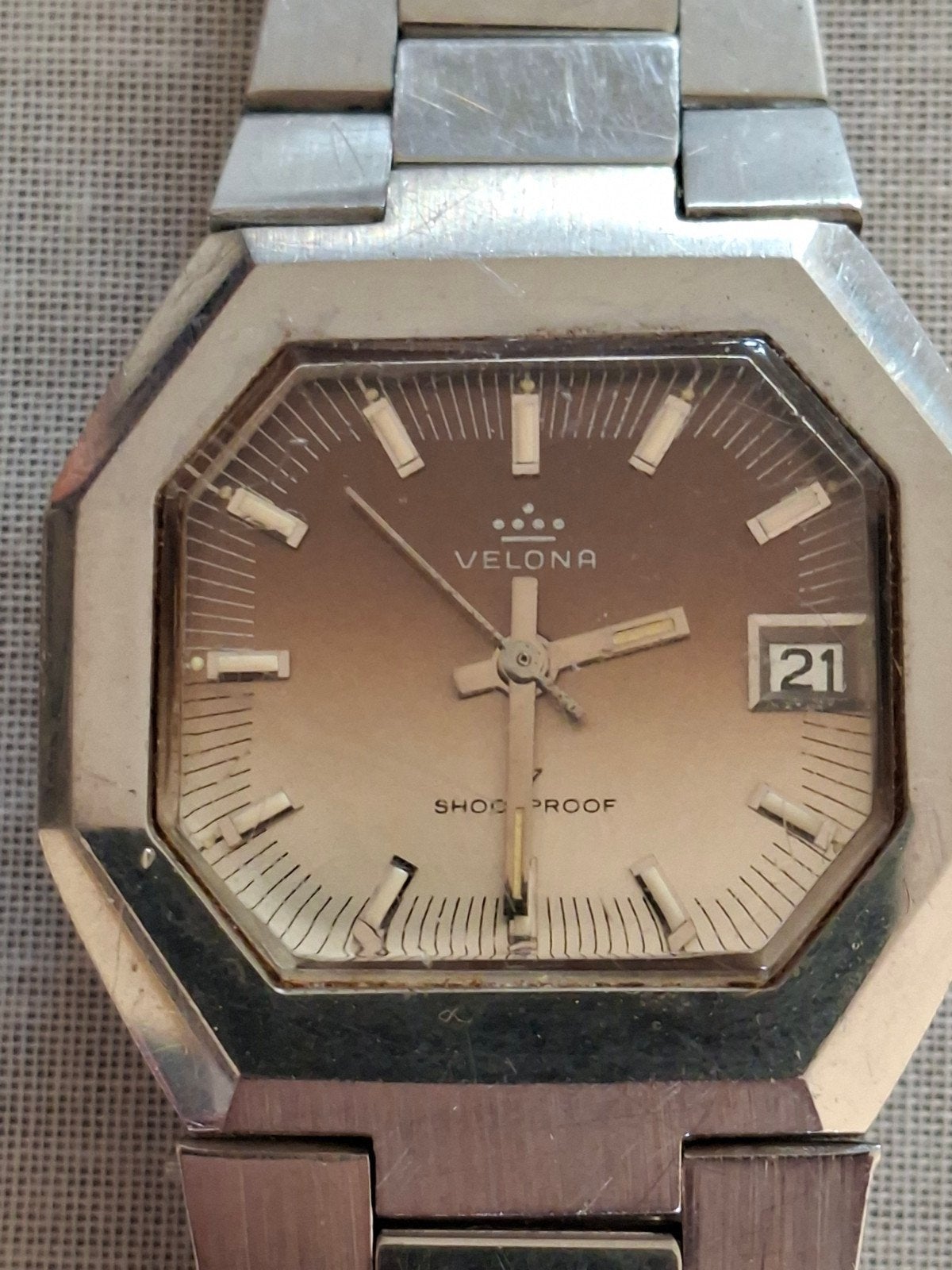 Velona Polshorloge - Vintage Stijlvol Horloge met Datum, Sieraden, Tassen en Uiterlijk, Horloges | Antiek, Overige merken, Staal