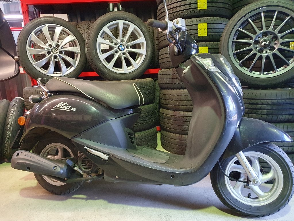 SYM MIO 50 scooter 25KM kleur zwart., Fietsen en Brommers, Ophalen, Gebruikt, SYM, Benzine
