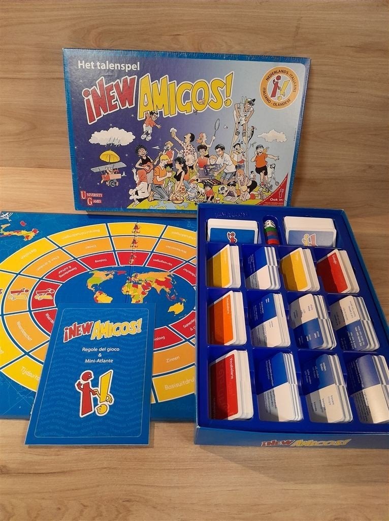 New Amigos - Het talenspel - Italiaans - Nederlands - s5873, Hobby en Vrije tijd, Gezelschapsspellen | Bordspellen, Verzenden