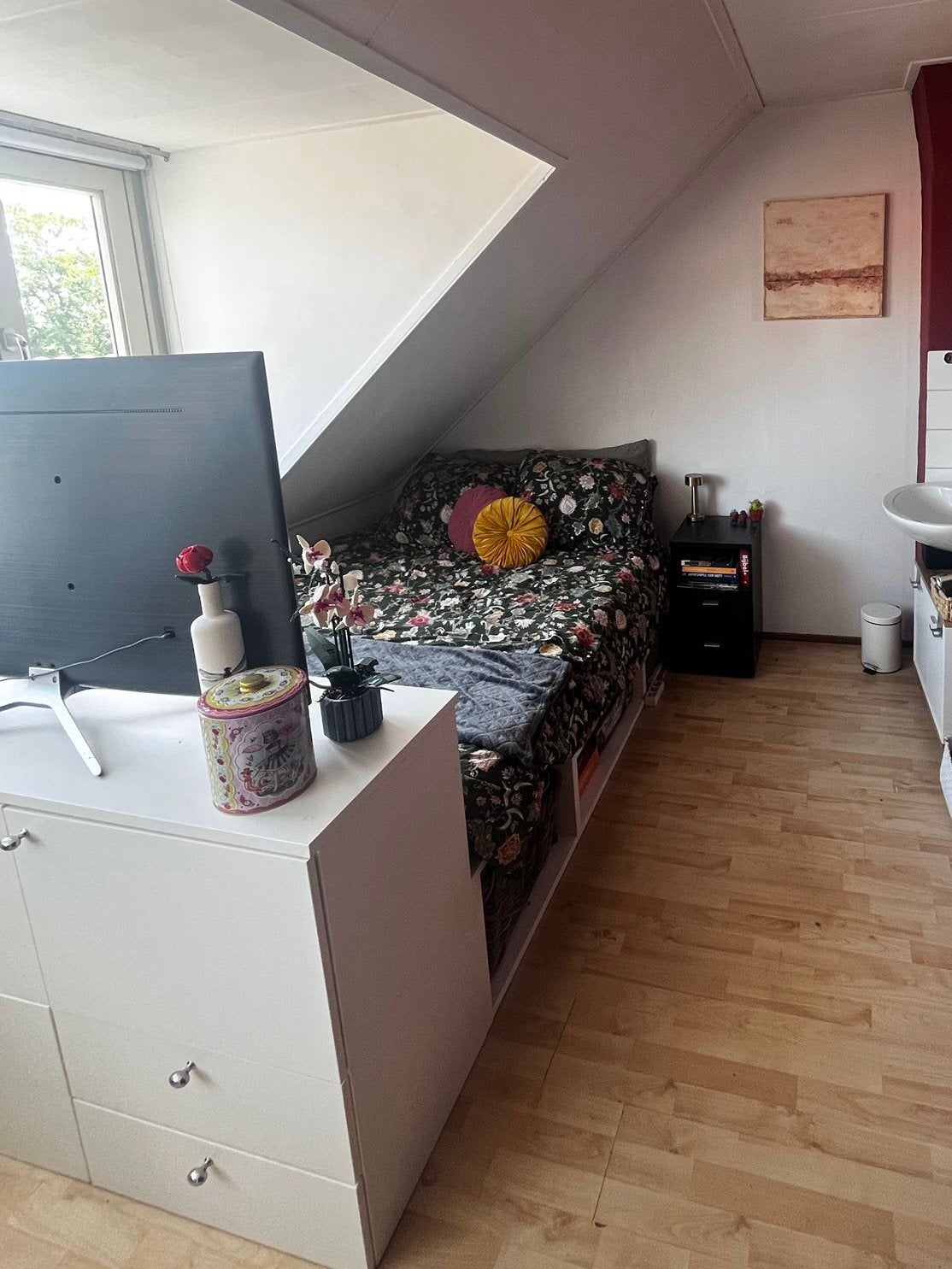 Bed met kastje, Huis en Inrichting, Slaapkamer | Bedden, Ophalen, Wit, Tweepersoons, 140 cm