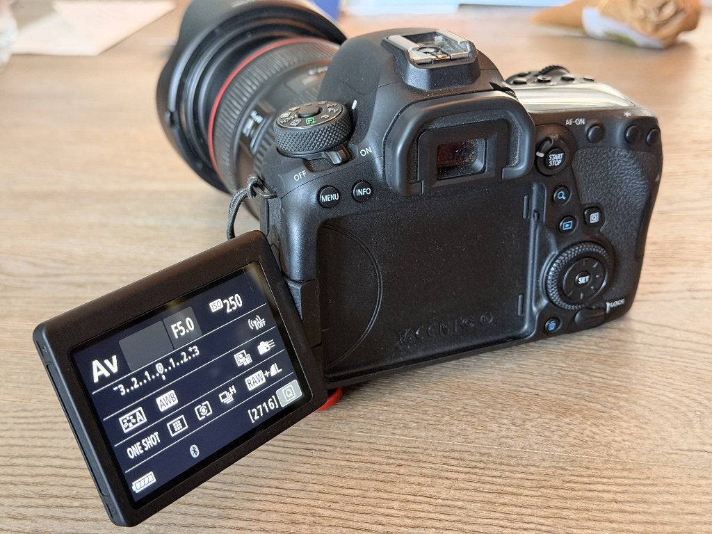 Canon EOS 6D Mark II body (opties lenzen en accessoires)., Audio, Tv en Foto, Fotocamera's Digitaal, Ophalen, Spiegelreflex, Canon