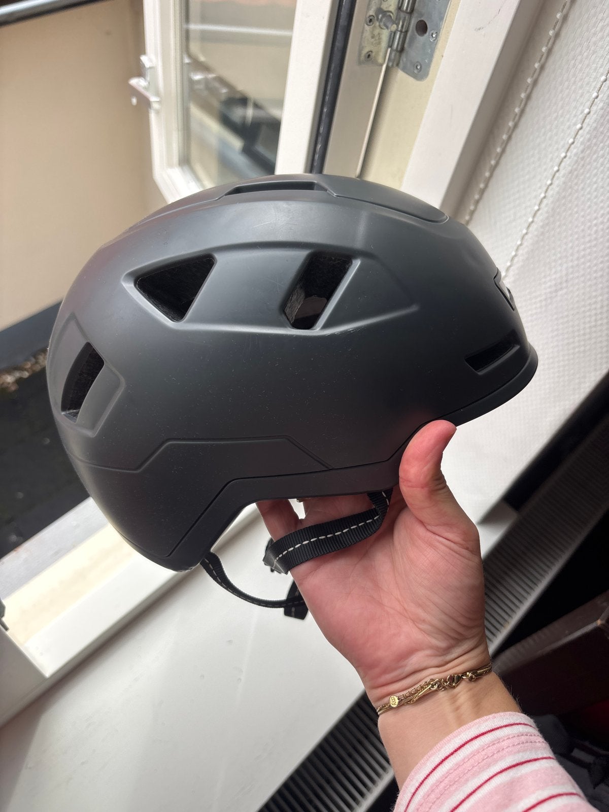Scooter/fietshelm met verlichting, Fietsen en Brommers, Ophalen, Zo goed als nieuw, L, Heer of Dame