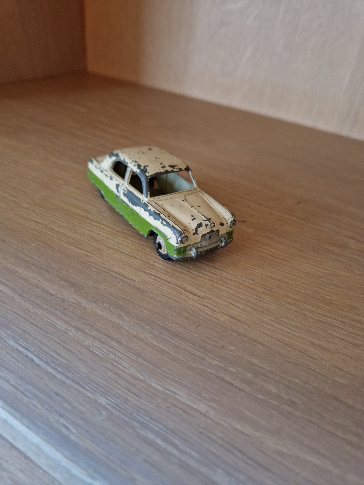 Dinky Toys Ford Zephyr 162 - Vintage Speelgoedauto, Ophalen of Verzenden, Gebruikt