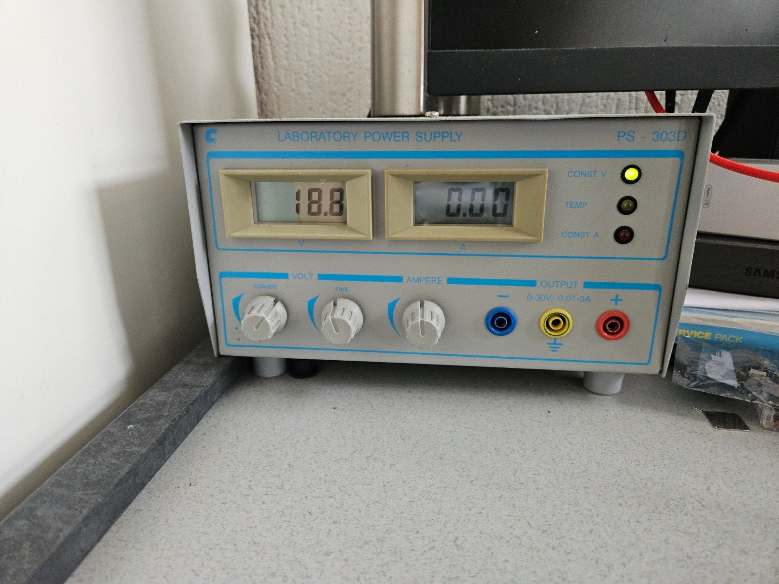 LAB voeding 30V - PS-303D, Ophalen
