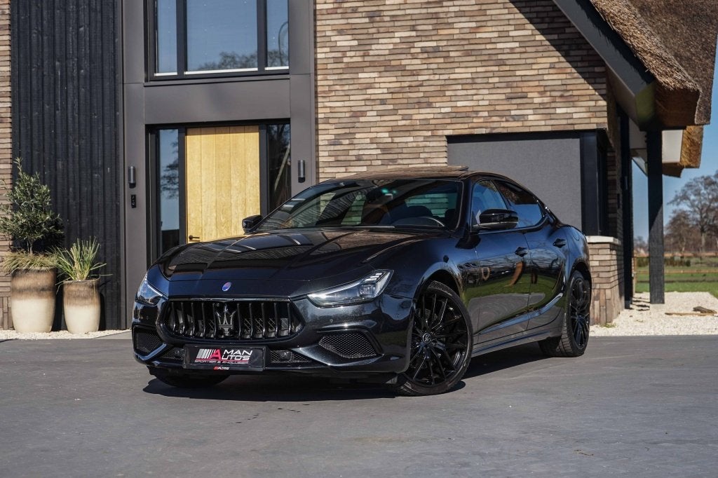 Maserati Ghibli 2.0 MHEV GranSport GT 330PK Pano/B&W/21"/Spo, Auto's, Automaat, Gebruikt, 4 cilinders, Met garantie (alle)
