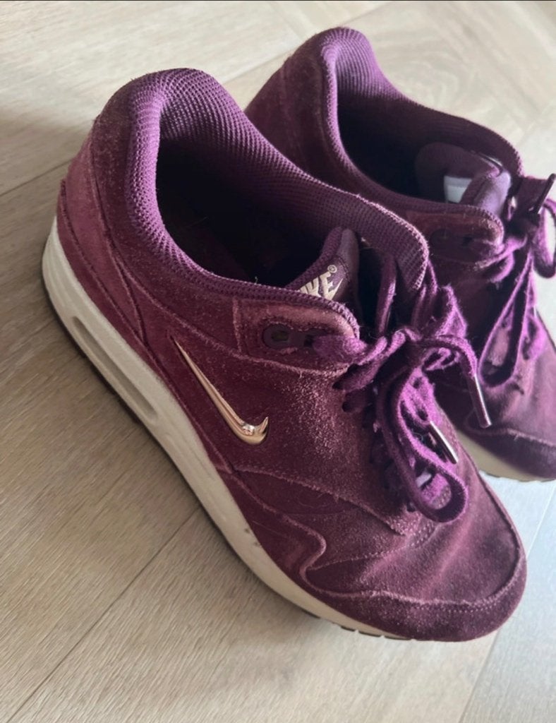 Nike air Max | burgundy | jewels | 36,5, Nike, Ophalen of Verzenden, Sneakers of Gympen, Gedragen