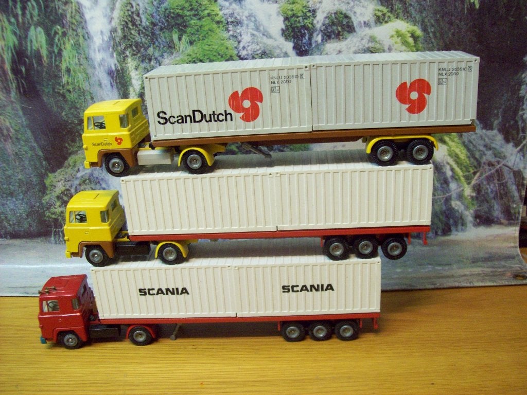 Tekno - 3 Scania's 141  met containertrailers met containers, Ophalen of Verzenden, Gebruikt, Bus of Vrachtwagen, Tekno