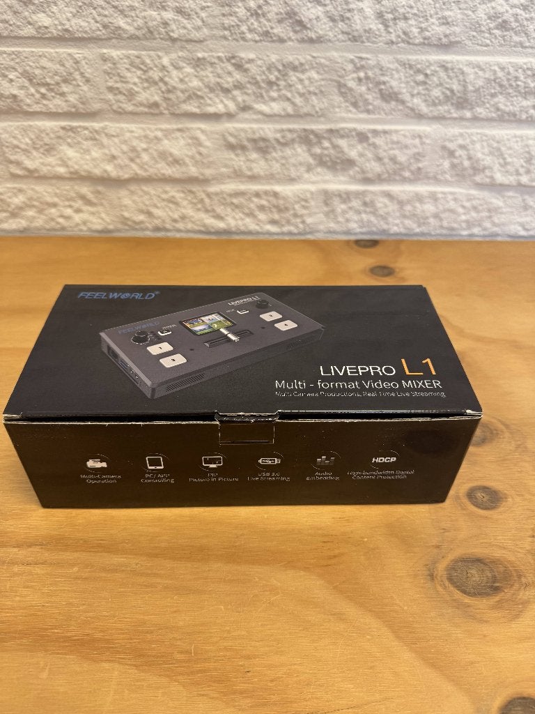 Feelworld LivePro L1 videoswitcher + HDMI naar USB adapter, Ophalen of Verzenden, Zo goed als nieuw, Minder dan 2 meter, HDMI-kabel