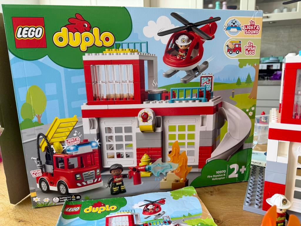 Duplo 10970 brandweerkazerne + Helicopter COMPLEET, Ophalen, Zo goed als nieuw, Duplo