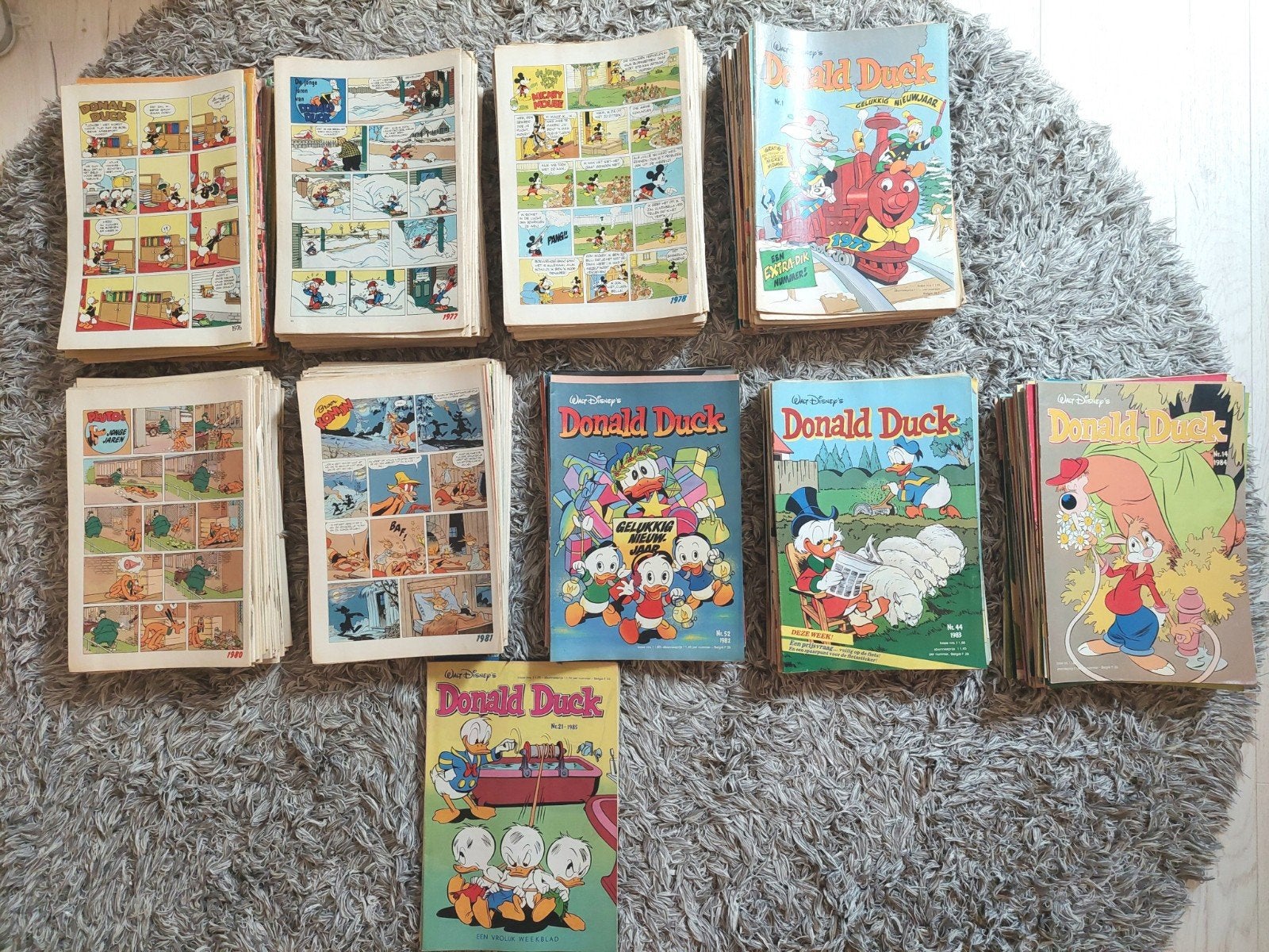 Donald Duck weekblad strips - 1976 t/m 1985, Boeken, Stripboeken, Meerdere stripboeken, Ophalen of Verzenden, Gelezen