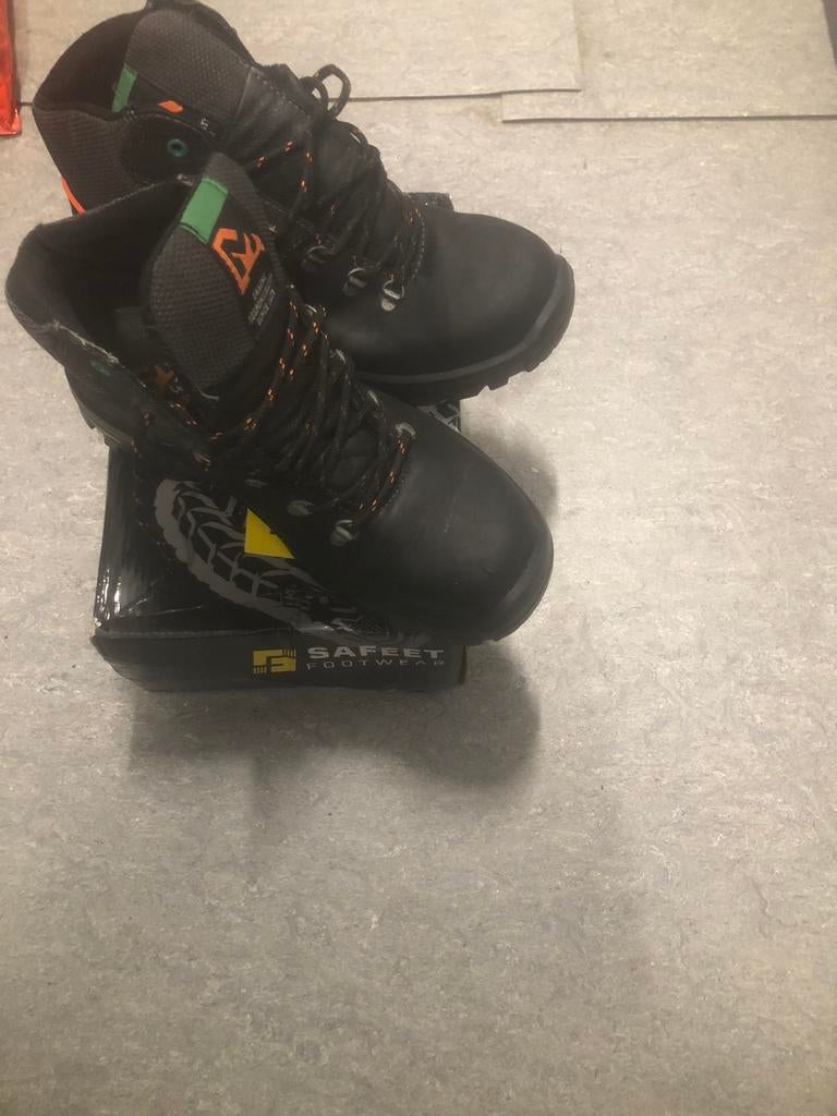 Werkschoenen 43, Ophalen of Verzenden, Zo goed als nieuw