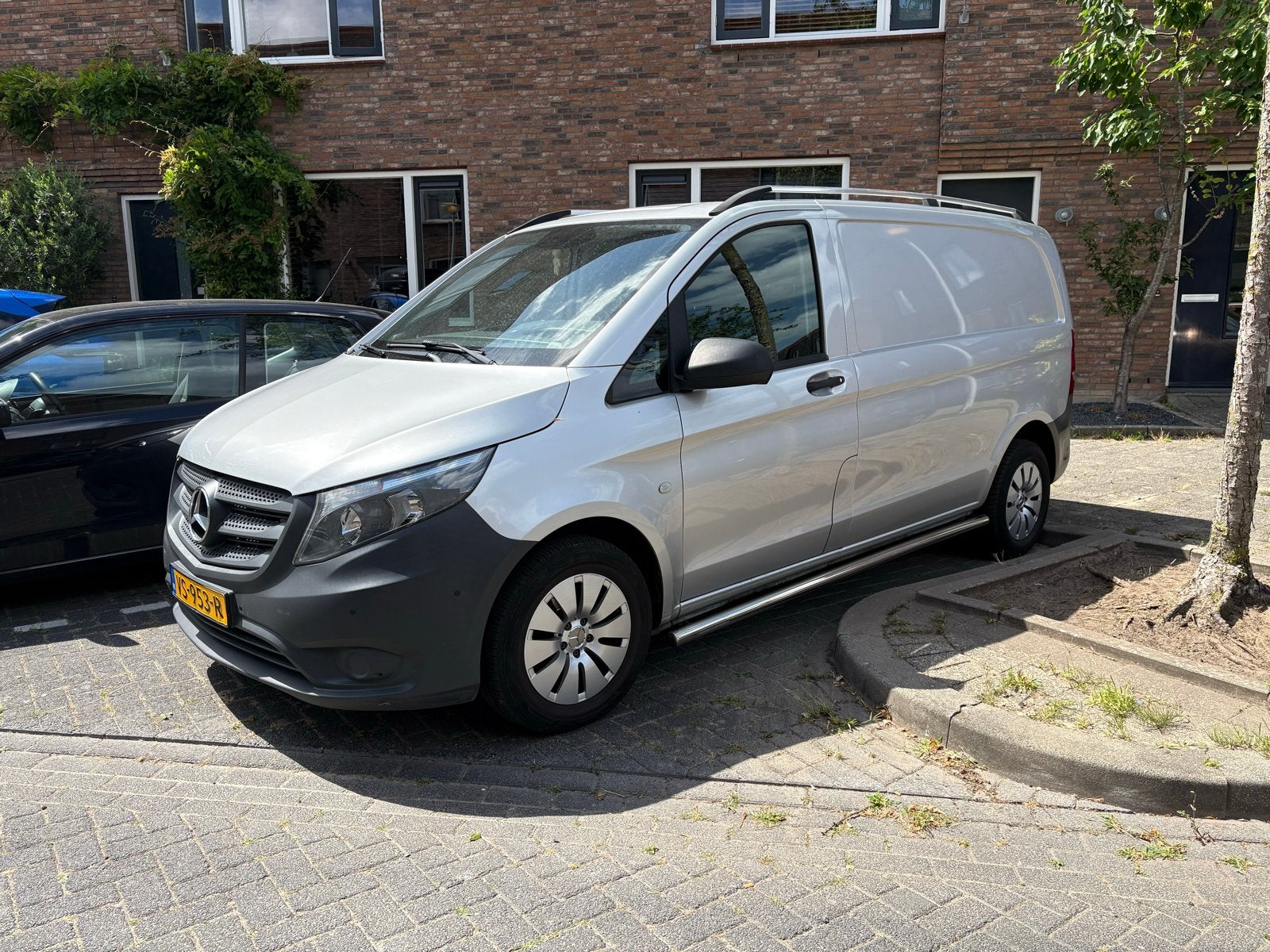 Mercedes-Benz Vito 1.6 CDI 84KW 2016, Auto's, Voorwielaandrijving, Stof, Zwart, 4 cilinders