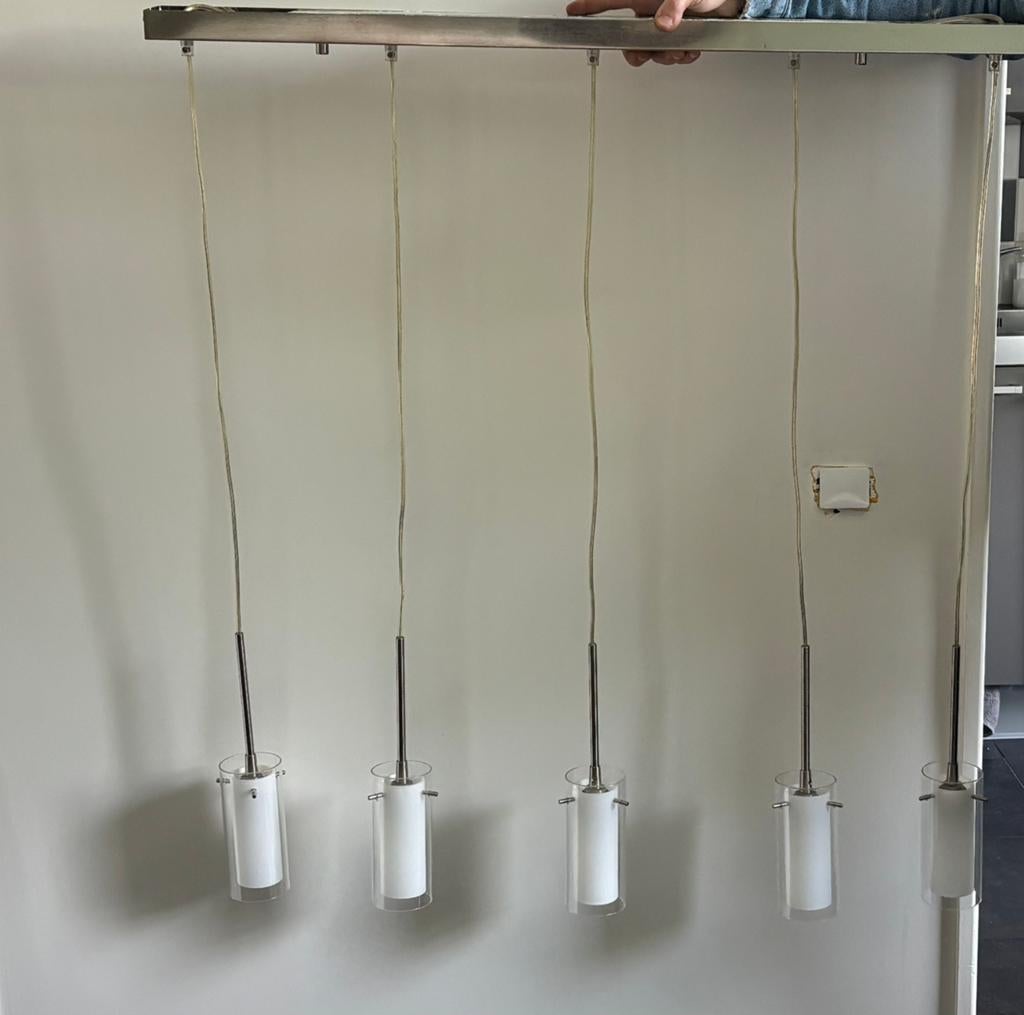 Moderne hanglamp met 5 glazen kappen - verstelbaar, Ophalen, Gebruikt, Glas