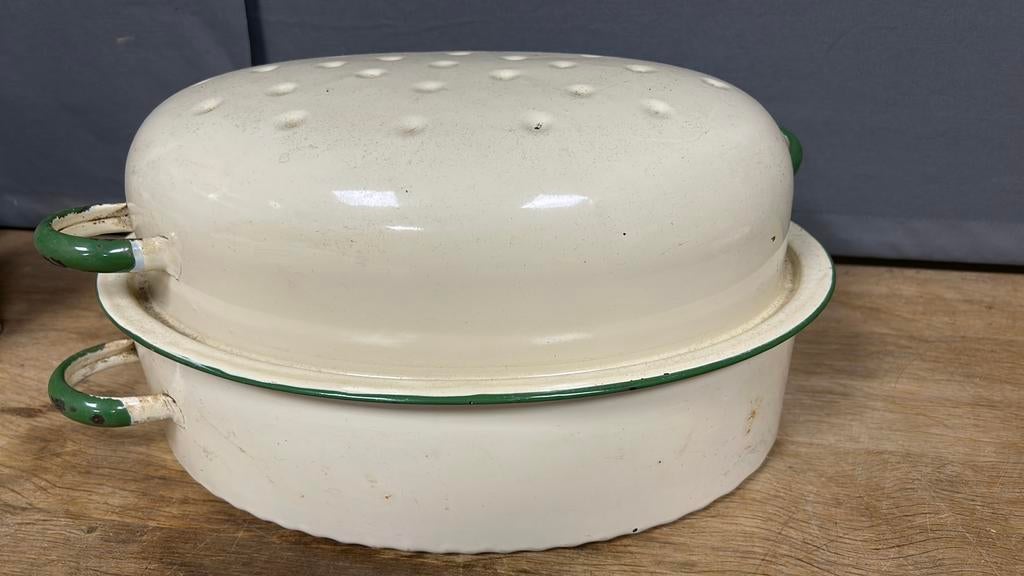 Ovale geëmailleerde braadpan. Crème met groene rand., Ophalen of Verzenden
