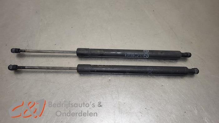Set Gasdempers Achterklep van een Ford Tourneo Connect, Gebruikt, -, -, Ophalen of Verzenden