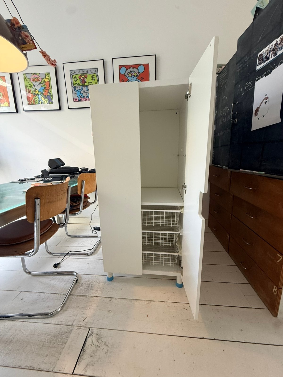 2 x witte Ikea kast kinderkamer