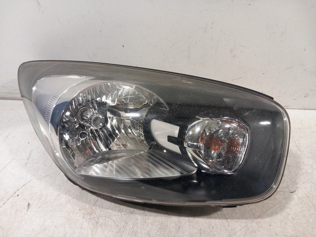 Koplamp rechts Kia Picanto, Onderdelen@venauto.nl, Van der Ven Autorecycling B.V., Ettenseweg 76, 4706 PB Roosendaal, The Netherlands