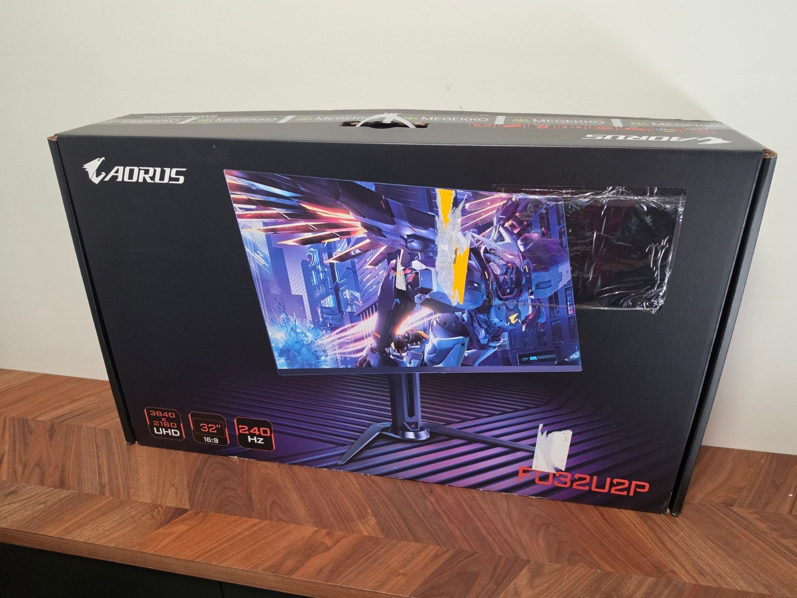 Gigabyte AORUS FO32U2P QD-OLED 4K 240Hz Gaming Monitor, Computers en Software, Monitoren, Gaming, Gebruikt, Gigabyte, Ultra HD (4K)