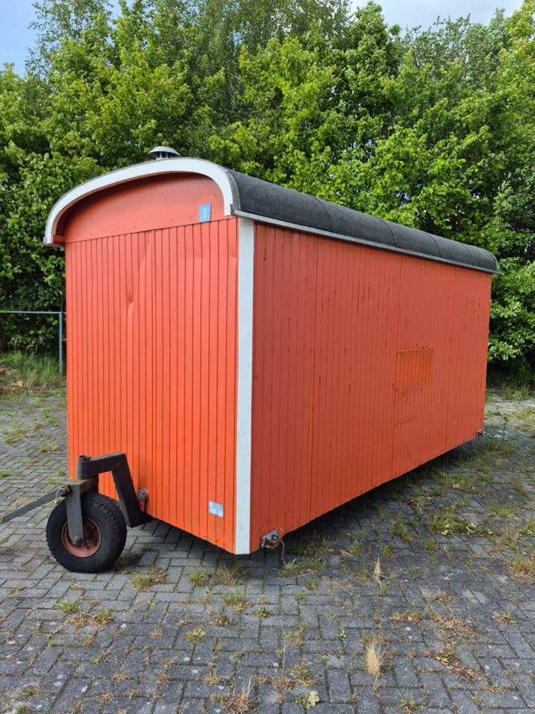 Prachtig tuinhuis op wielen 430x215, Ophalen