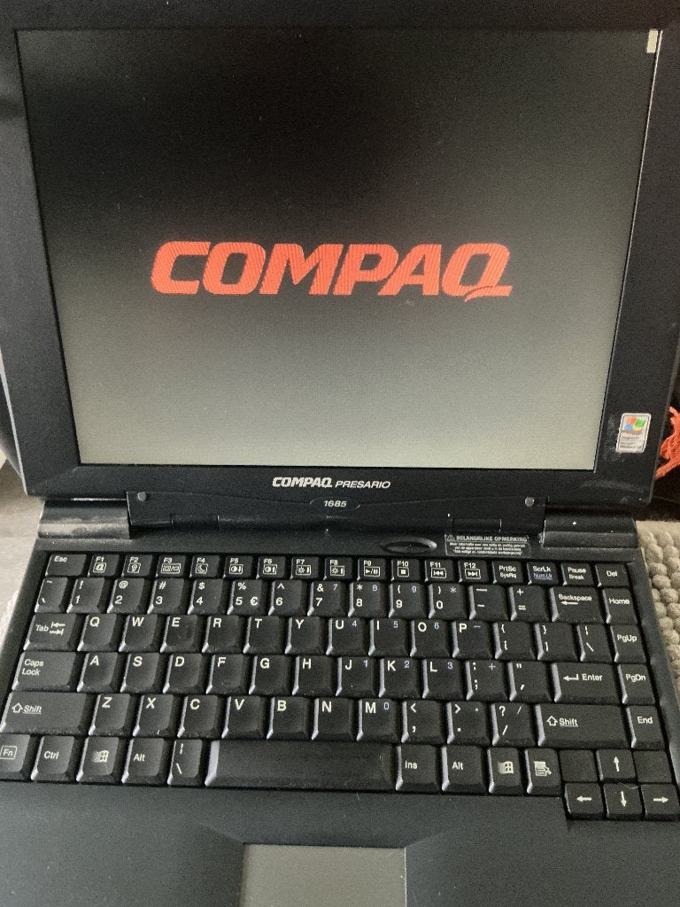 Vintage laptop Compaq Presario 1685, Computers en Software, Ophalen of Verzenden, Compaq