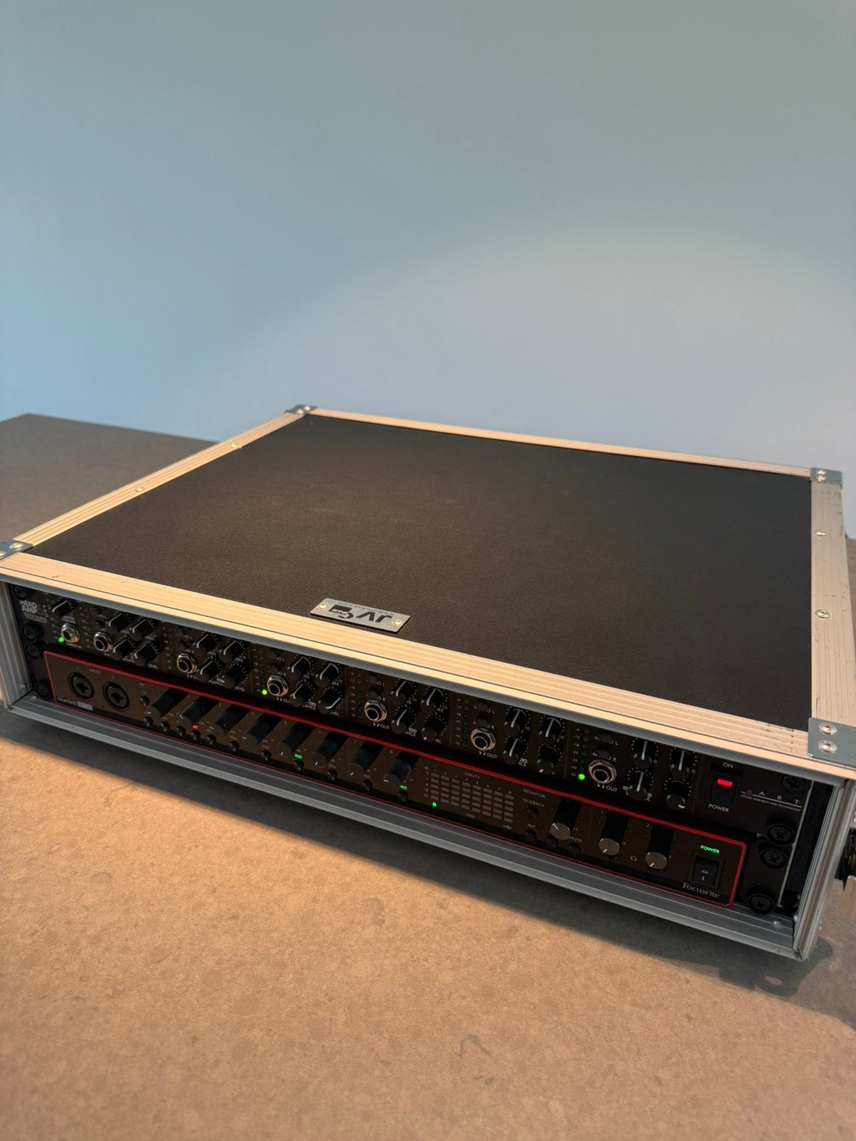JVCase 19 inch flightcase – 2HE / 2U, Ophalen of Verzenden, Zo goed als nieuw, Overige instrumenten, Flightcase
