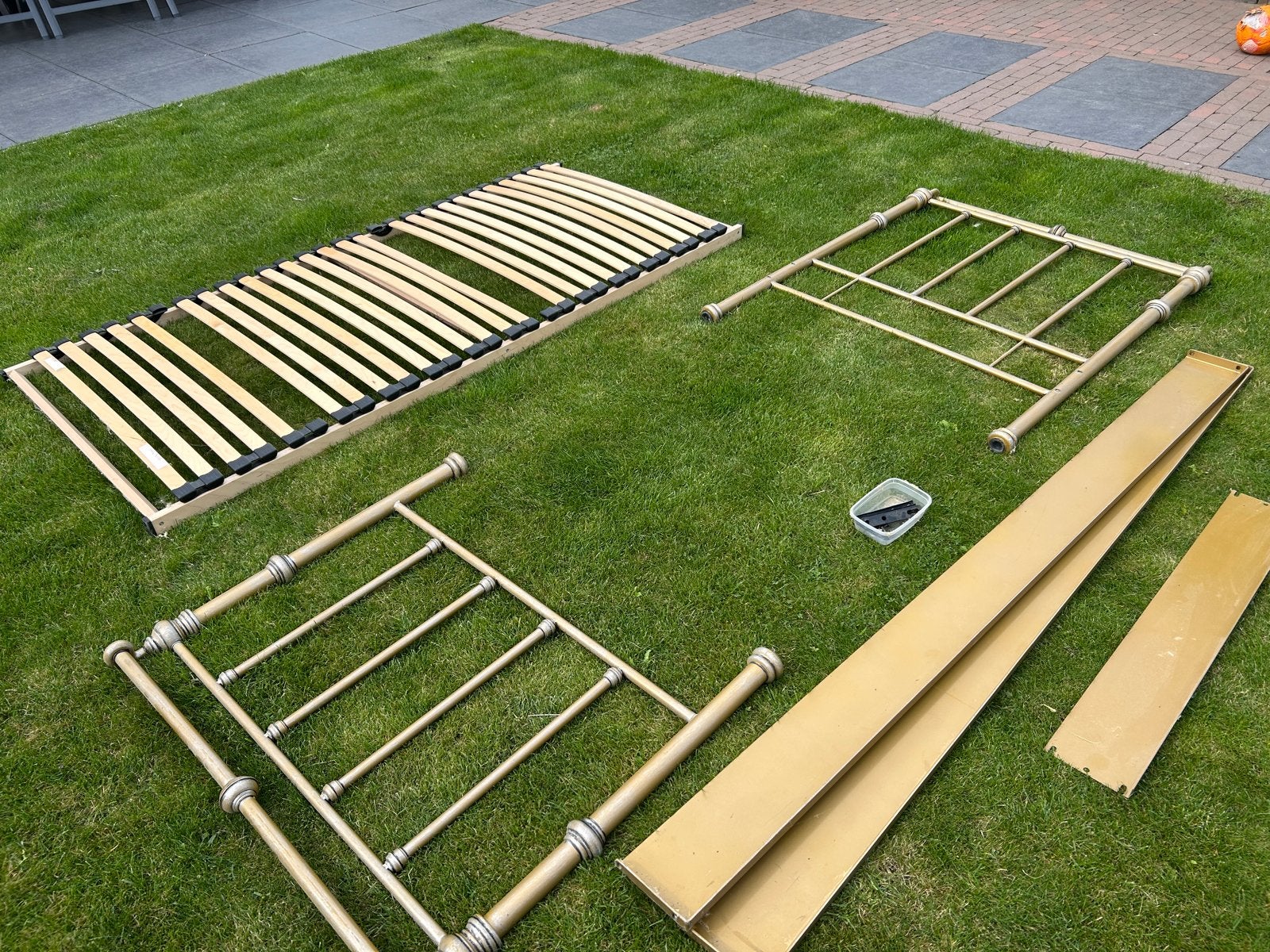 Bed metaal met lattenbodem, Ophalen, Gebruikt, 90 cm, 200 cm