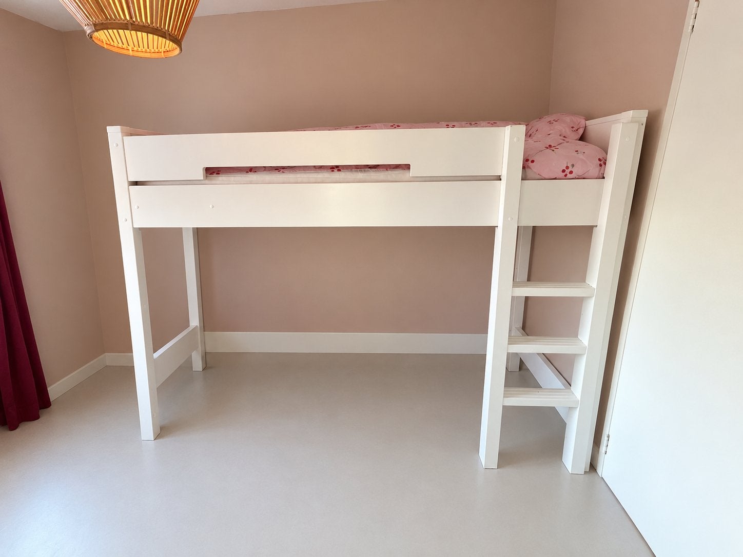 Witte halfhoogslaper met ladder - Gebruikt, Huis en Inrichting, Ophalen, Eenpersoons, 210 cm, Minder dan 160 cm