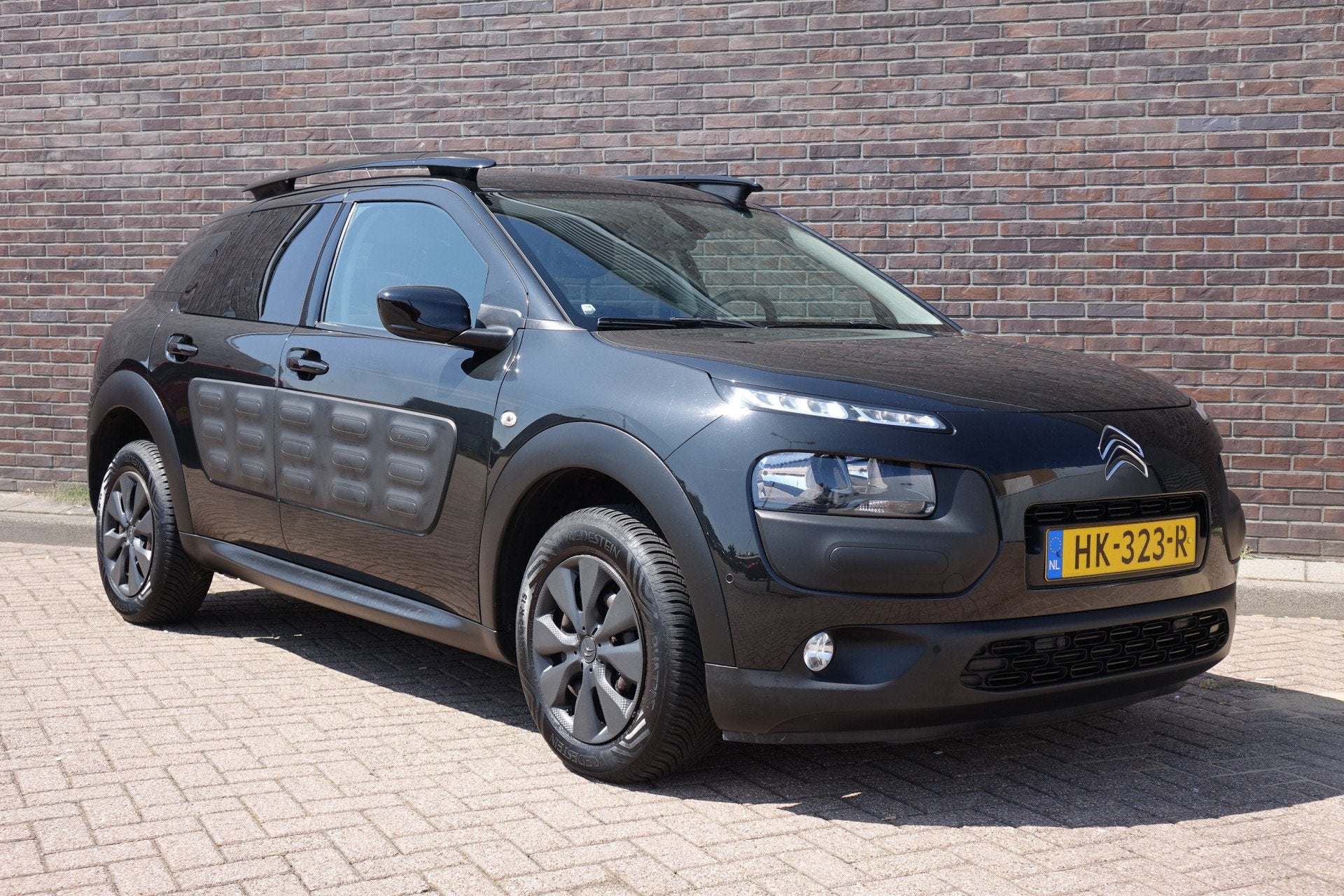 Citroën C4 Cactus 1.6 BlueHDi Business Plus, navi, camera,, Voorwielaandrijving, Parkeersensor, 101 pk, Gebruikt