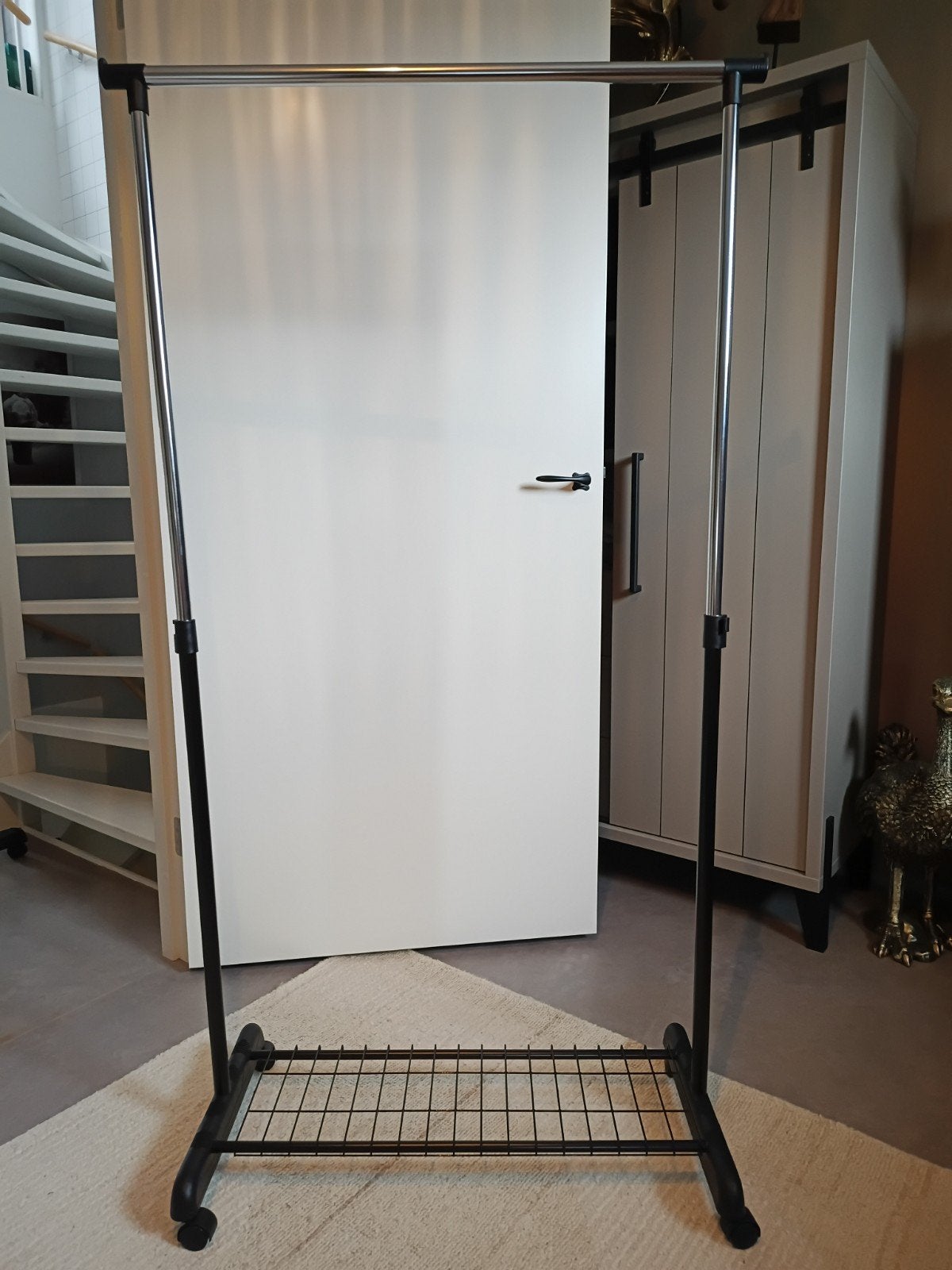 2 stuks Verrijdbare kledingrekken met schoenenrek, Kleding | Dames, Ophalen, Met wielen, Zo goed als nieuw