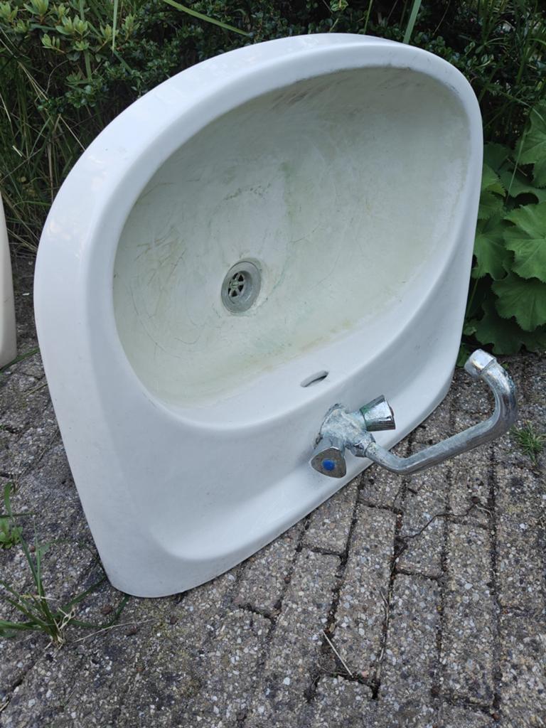 Wastafel met kraan - Gebruikt, Ophalen