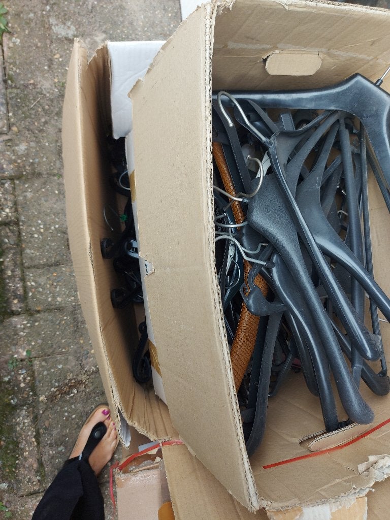kleerhangers, Ophalen, Gebruikt, Kunststof, Volwassenen