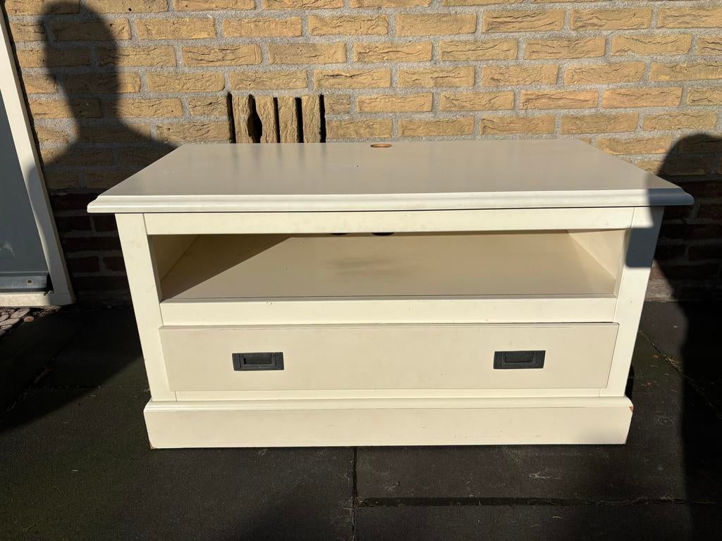 Brokant landelijk wit tv-meubel met kabelgat, Ophalen, Gebruikt, 50 tot 100 cm, Landelijk