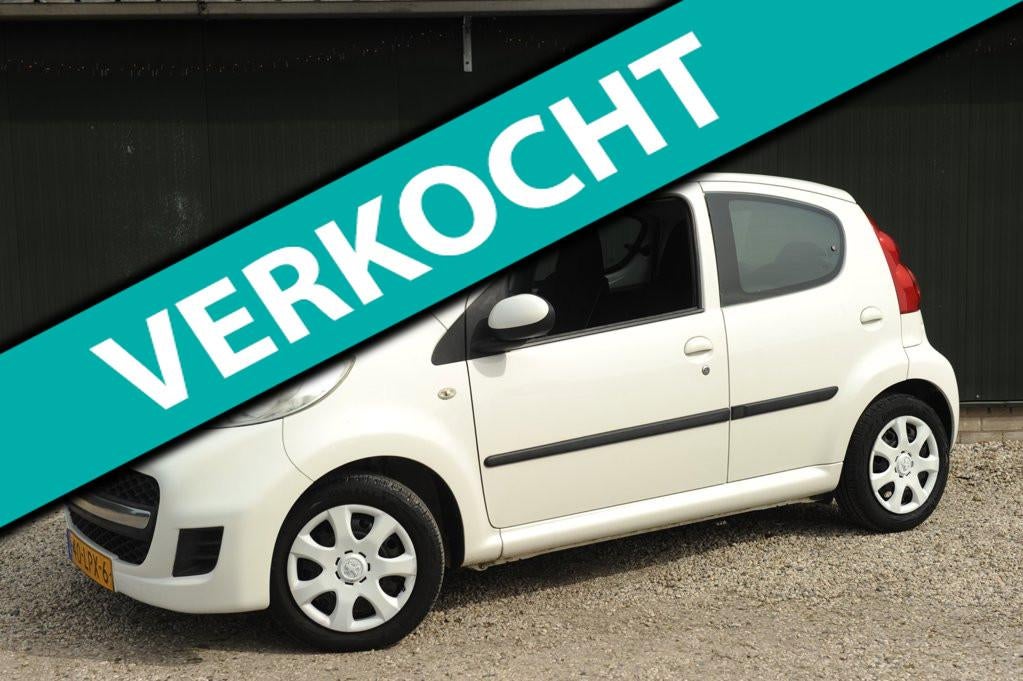 Peugeot 107 1.0-12V XS/5DEURS/ABS/AIRBAGS/STB/ELCRAMEN/CENTR, Voorwielaandrijving, Stof, Gebruikt, Zwart