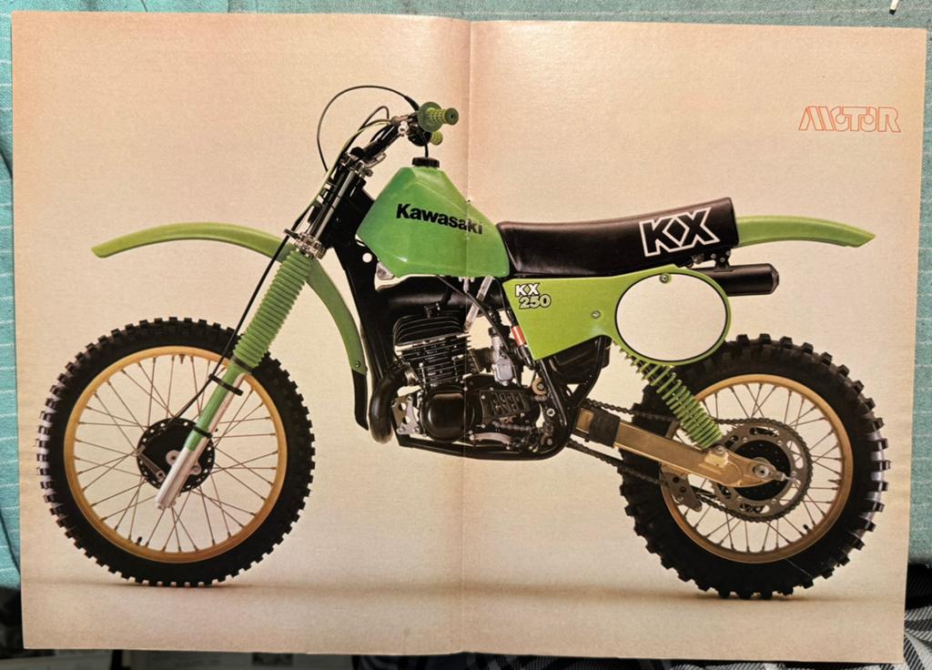 Poster Kawasaki KX250, Verzenden, Zo goed als nieuw, Motoren