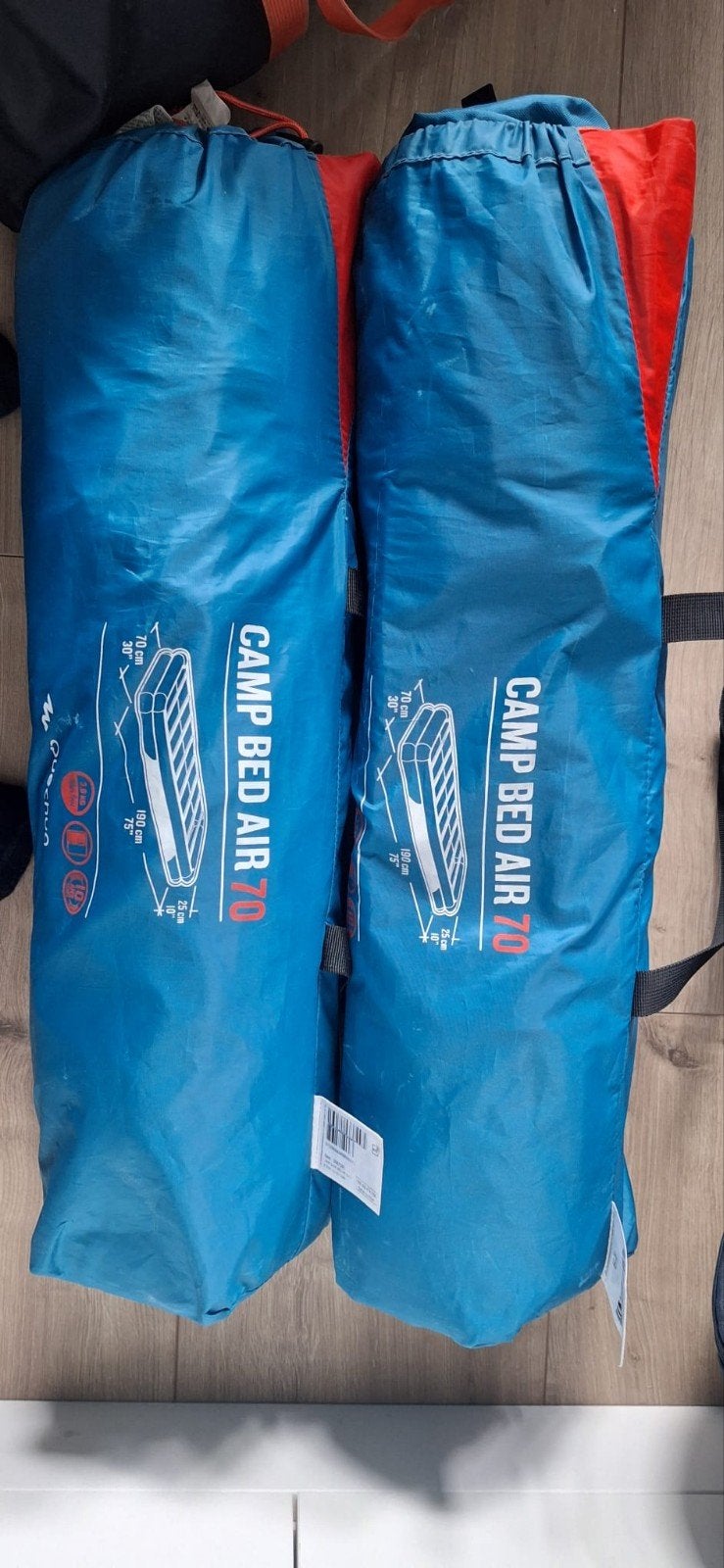 2x Decathlon Quechua Camp Bed Air 70 opblaasbaar matras, Ophalen of Verzenden, Zo goed als nieuw, 1-persoons