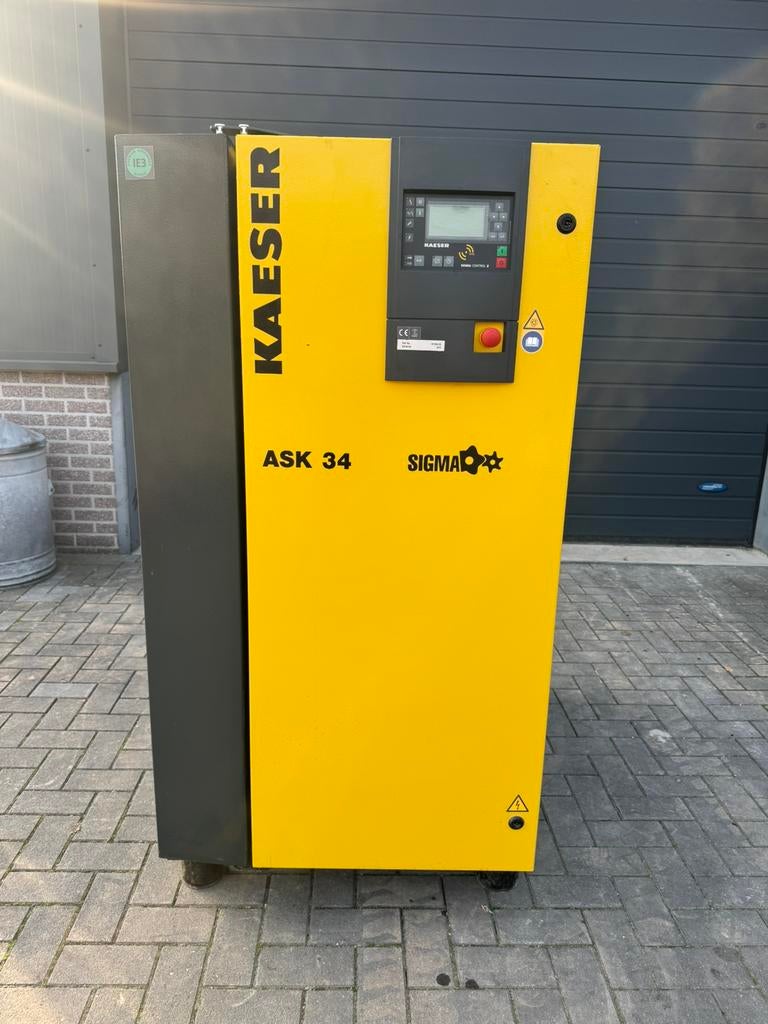 Kaeser ASK34 schroefcompressor, Doe-het-zelf en Verbouw, Compressors, 800 liter/min of meer, Ophalen of Verzenden, Zo goed als nieuw
