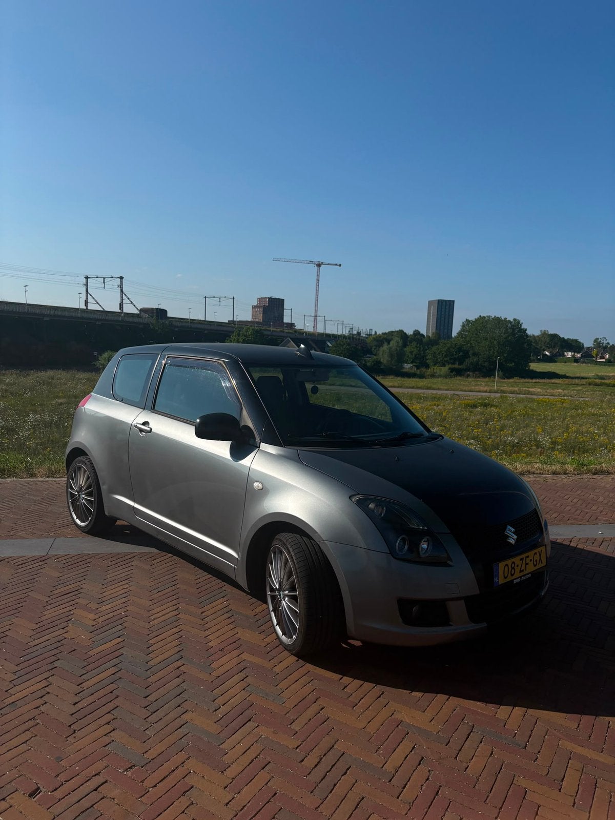 Suzuki Swift 1.5 3D 2008 Grijs, Voorwielaandrijving, 40 €/maand, 4 cilinders, Swift