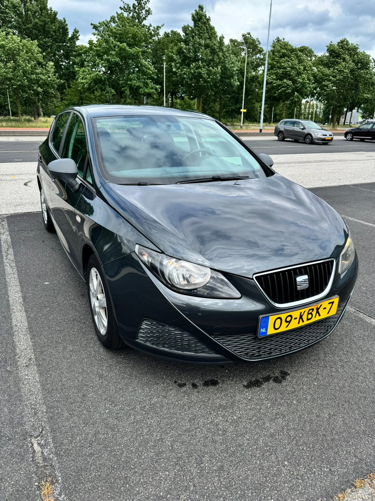 Seat Ibiza 1.2 51KW 5DRS 2009 Grijs - carplay, Auto's, Seat, Voorwielaandrijving, Stof, 40 €/maand, Zwart