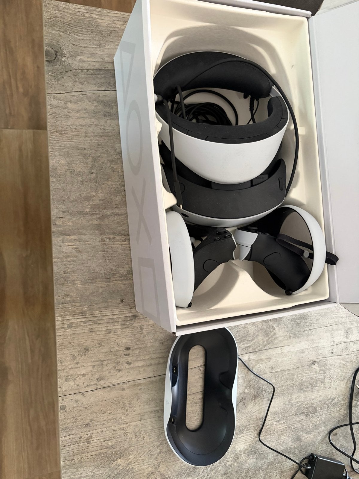 PS VR2 bril inclusief oplader voor controllers, Ophalen, Zo goed als nieuw, Virtual Reality