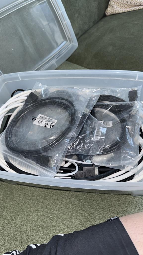 Meerdere HDMI en usb c kabels, Ophalen, Nieuw, Minder dan 2 meter, Overige kabels