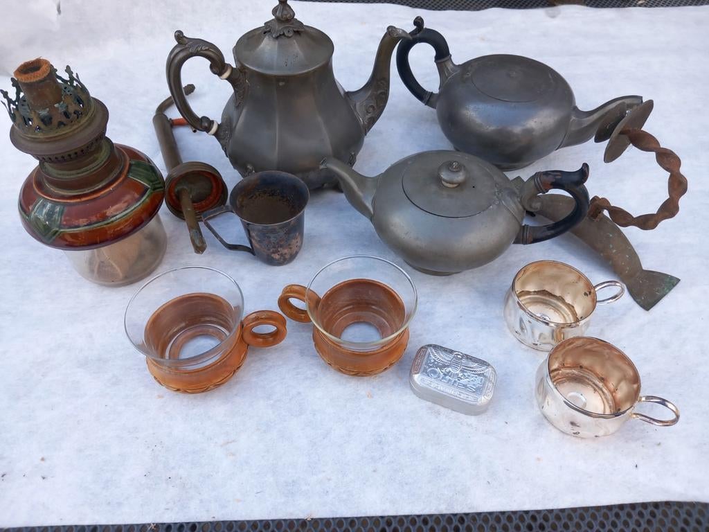 Antieke verzameling: theepotten, olielamp, glazen en meer, Antiek en Kunst, Ophalen of Verzenden