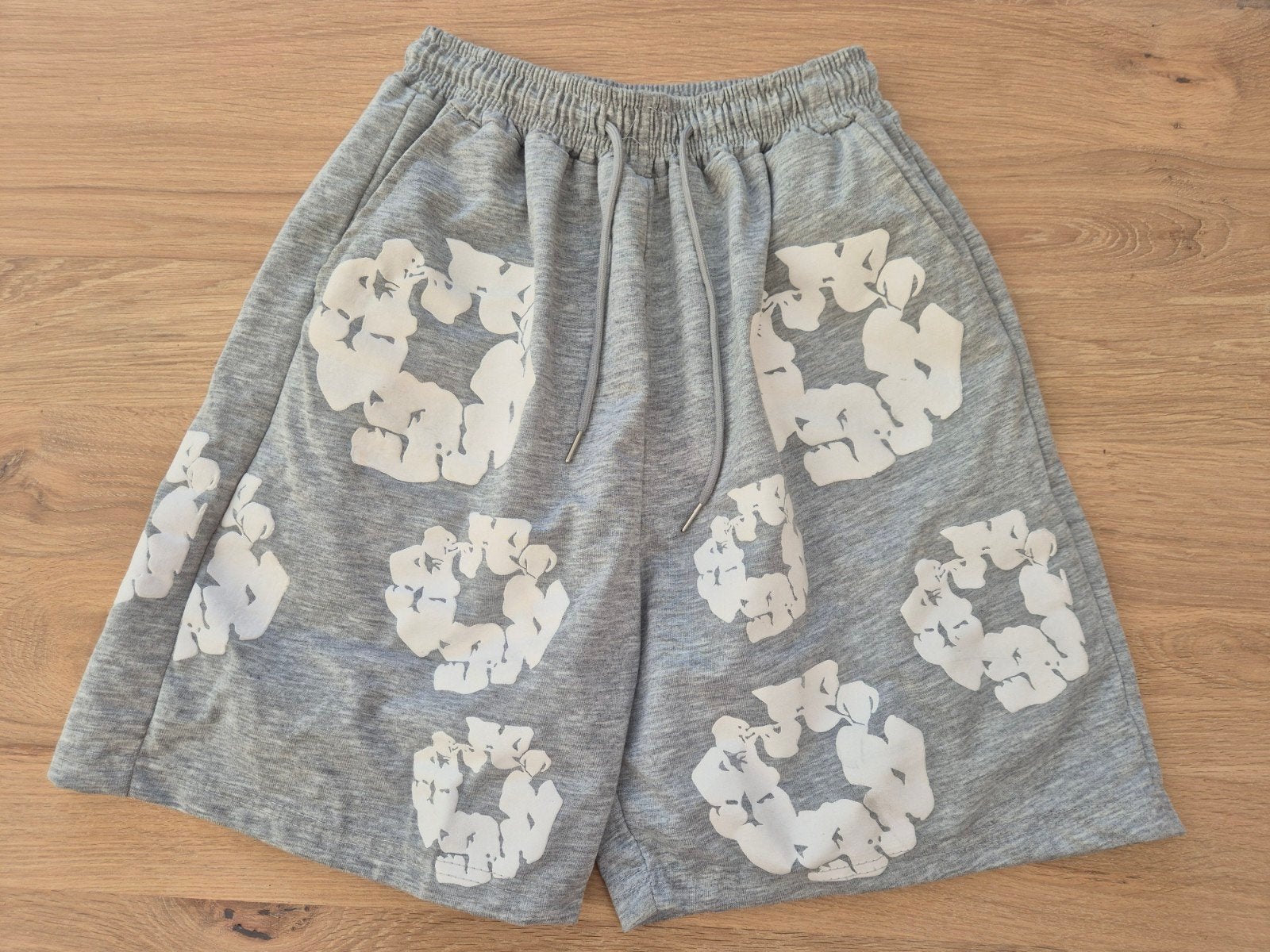 Denim tears shorts maat XS lichtgrijs, Ophalen of Verzenden, Zo goed als nieuw