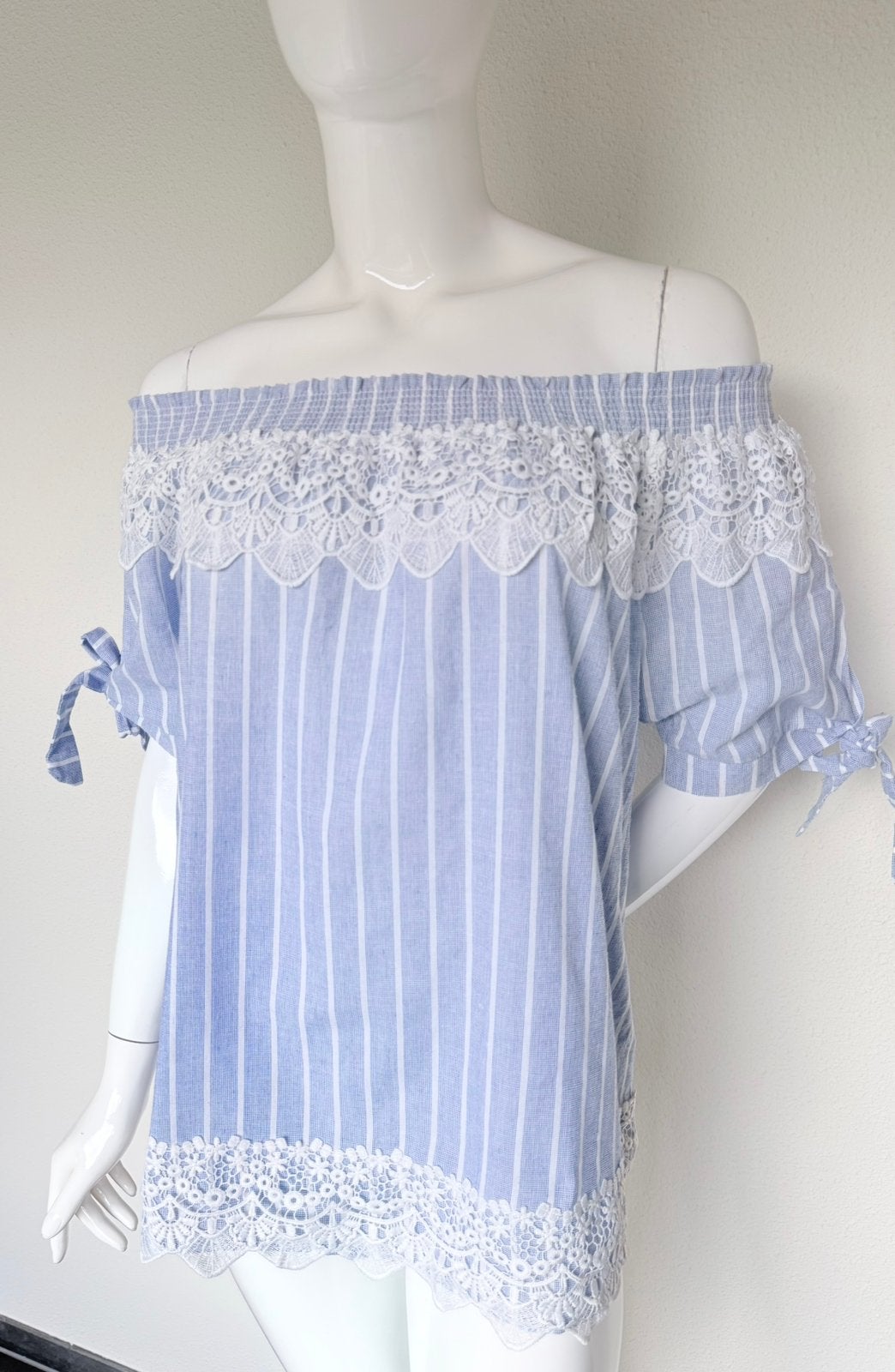 COLLOSEUM BLOUSE PASTEL BLAUW MET KANT, MAAT M 💙💙💙, Maat 38/40 (M), Overige kleuren, Ophalen of Verzenden, Zo goed als nieuw