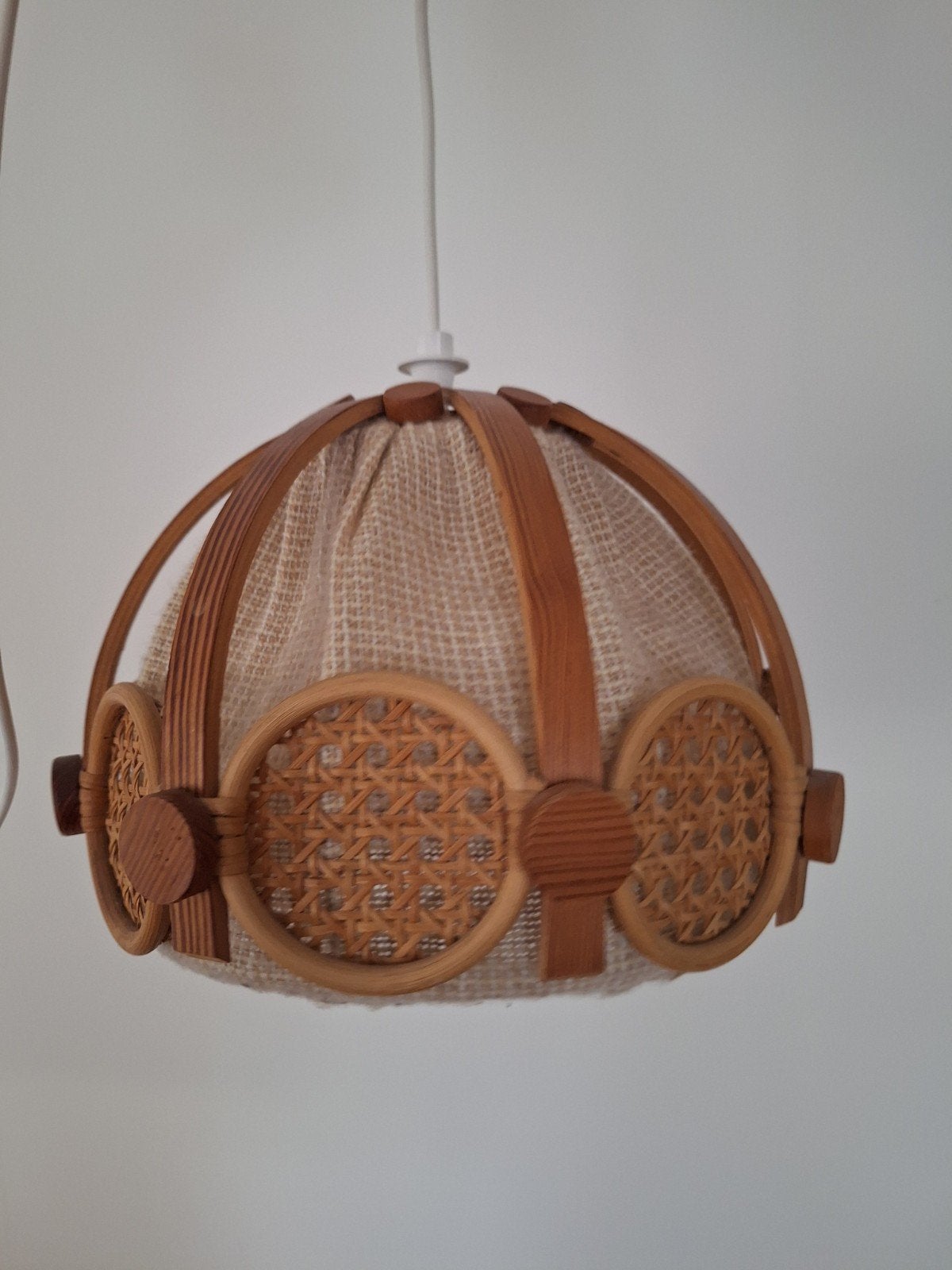 Vintage houten hanglamp met rieten details, Gebruikt, Vintage, Bohemian, Retro, Hout, E27 (groot)