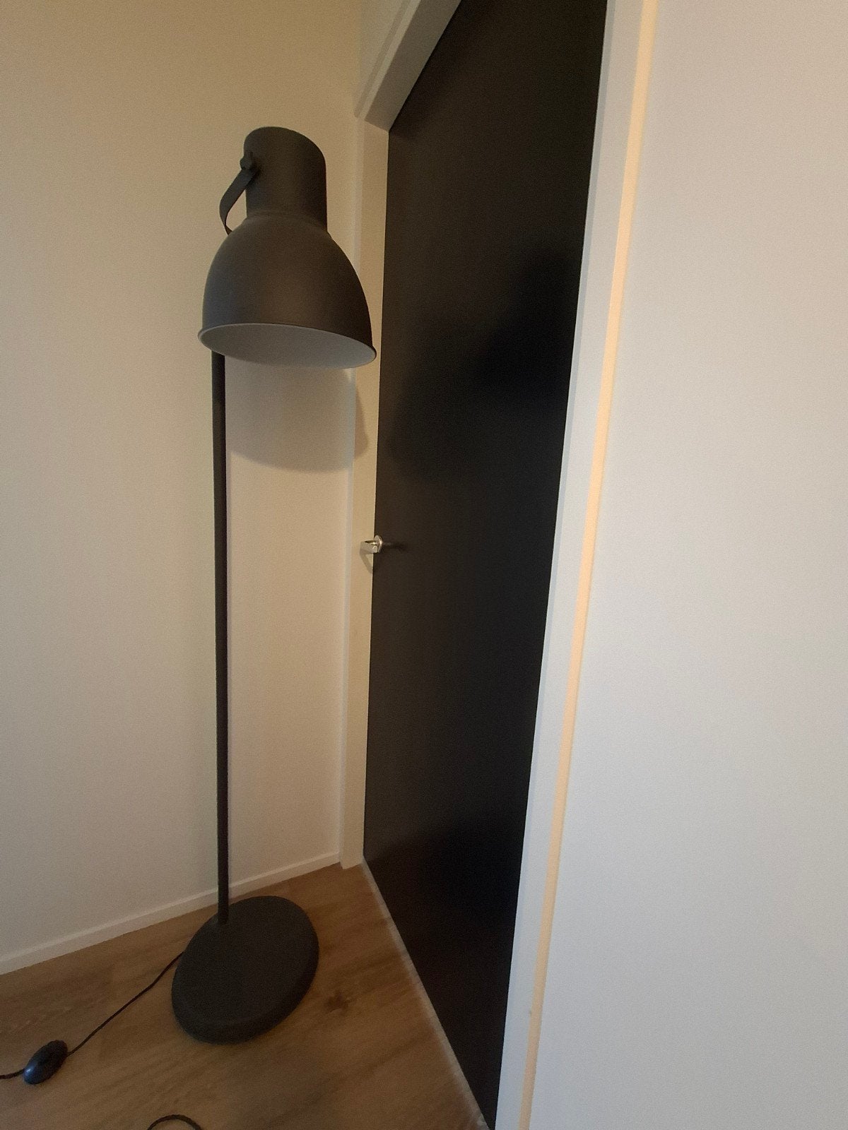 Moderne staande lamp - 150 cm hoog, Ophalen of Verzenden, Zo goed als nieuw, Metaal, 100 tot 150 cm