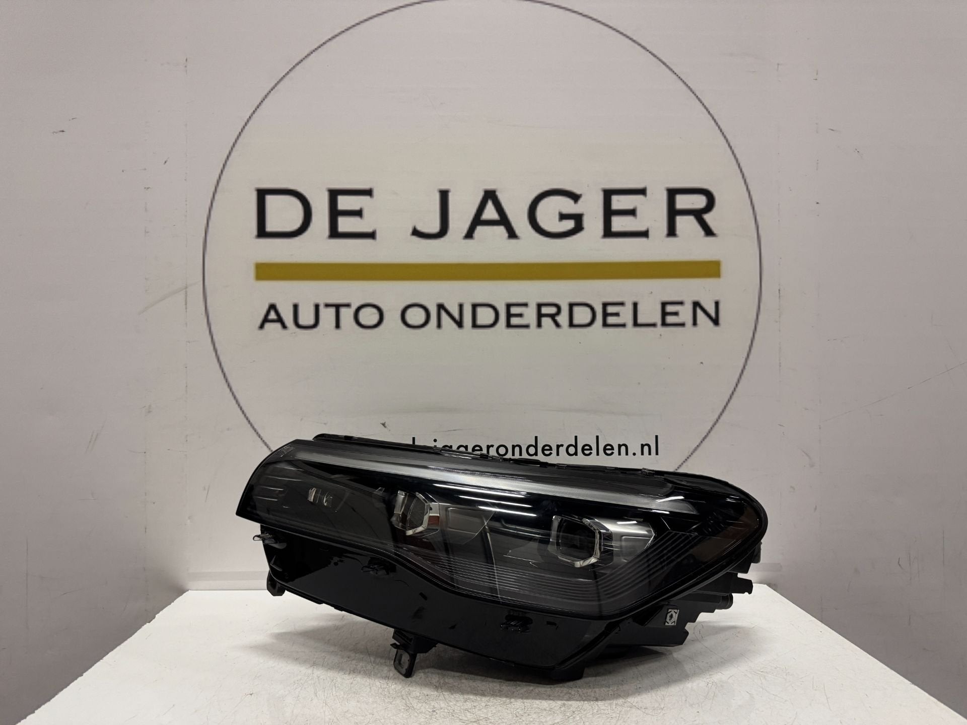 VW TIGUAN 571 VOL LED KOPLAMP LINKS 571941035C COMPLEET, Gebruikt, Volkswagen, Volkswagen AG, Berliner Ring 2
38440  Wolfsburg, DE