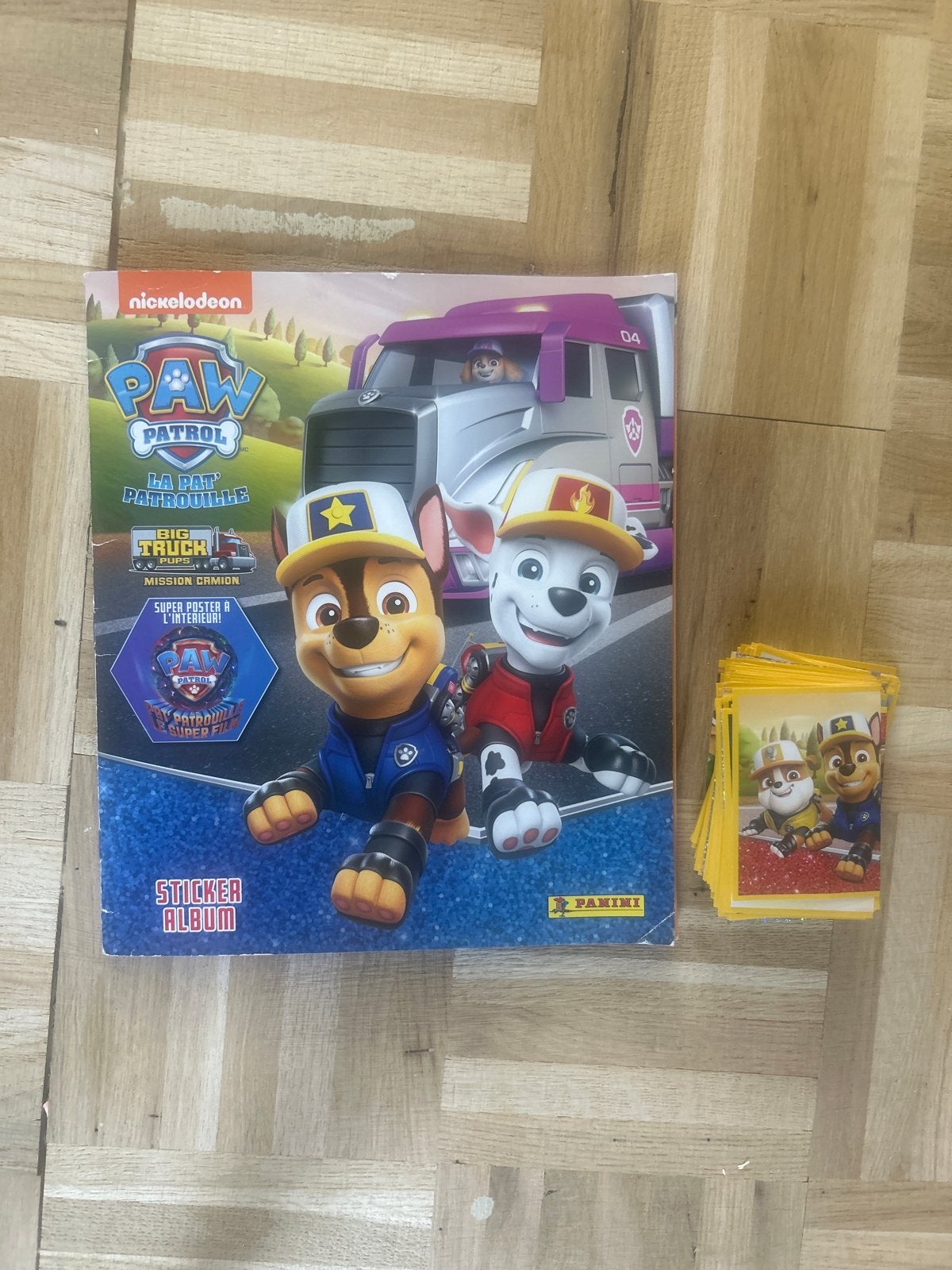 Paw Patrol Panini Big Truck Pups album met dubbele stickers, Ophalen of Verzenden, Gebruikt, Stickers en Plaatjes
