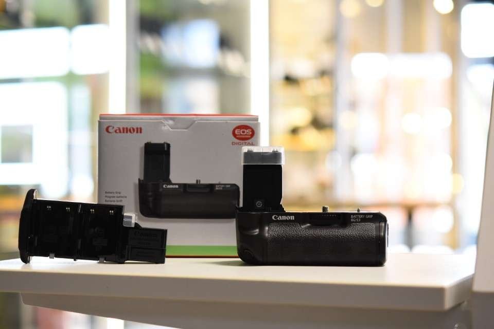 Canon BG-E3 batterygrip (Heerenveen), Foto-Groep, Webshop@foto-groep.nl, Luttekepoortstraat 26 3841 AX Harderwijk
