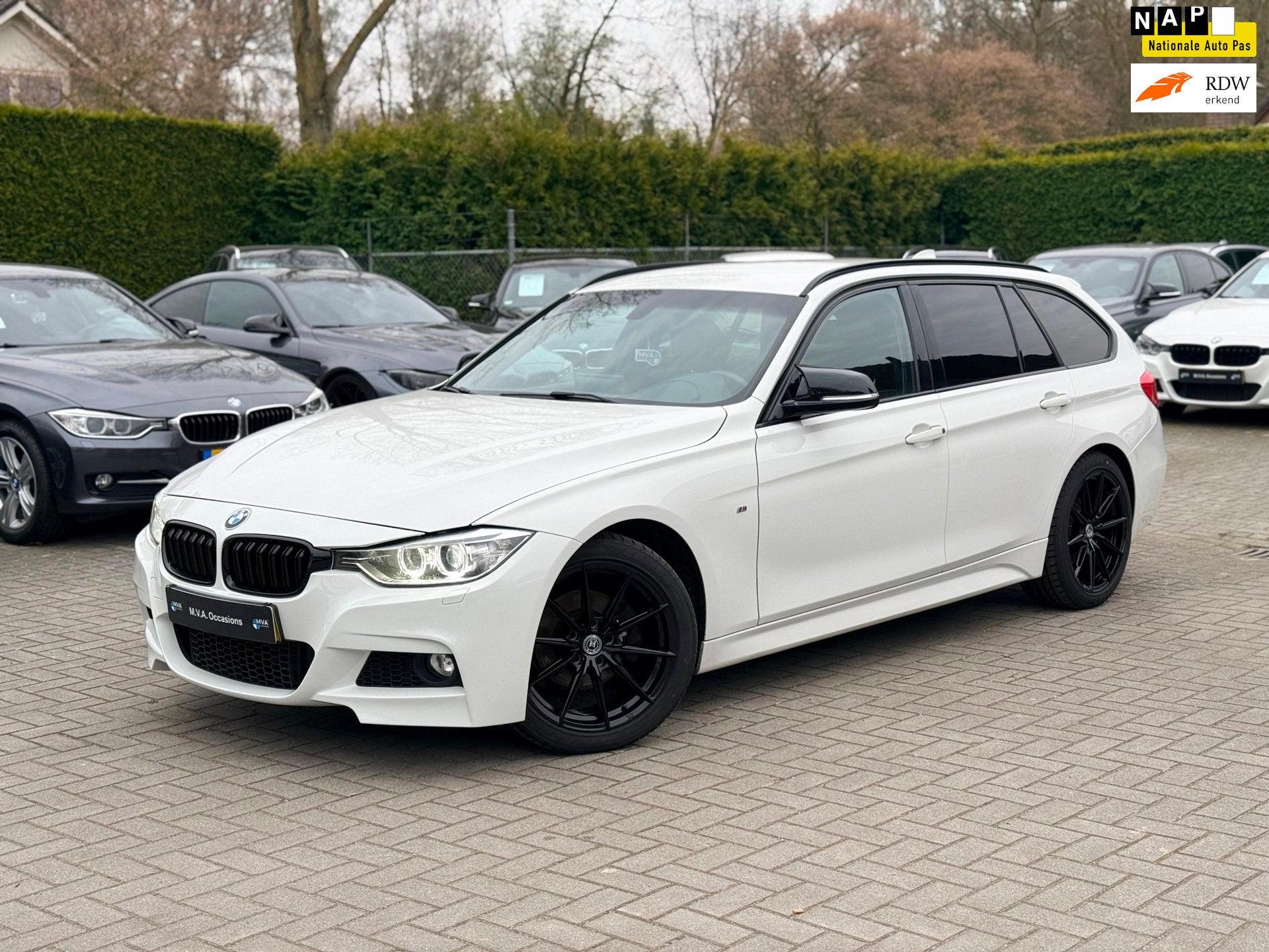 BMW 3-serie Touring 316i Executive M Sport|Nieuwe Ketting +