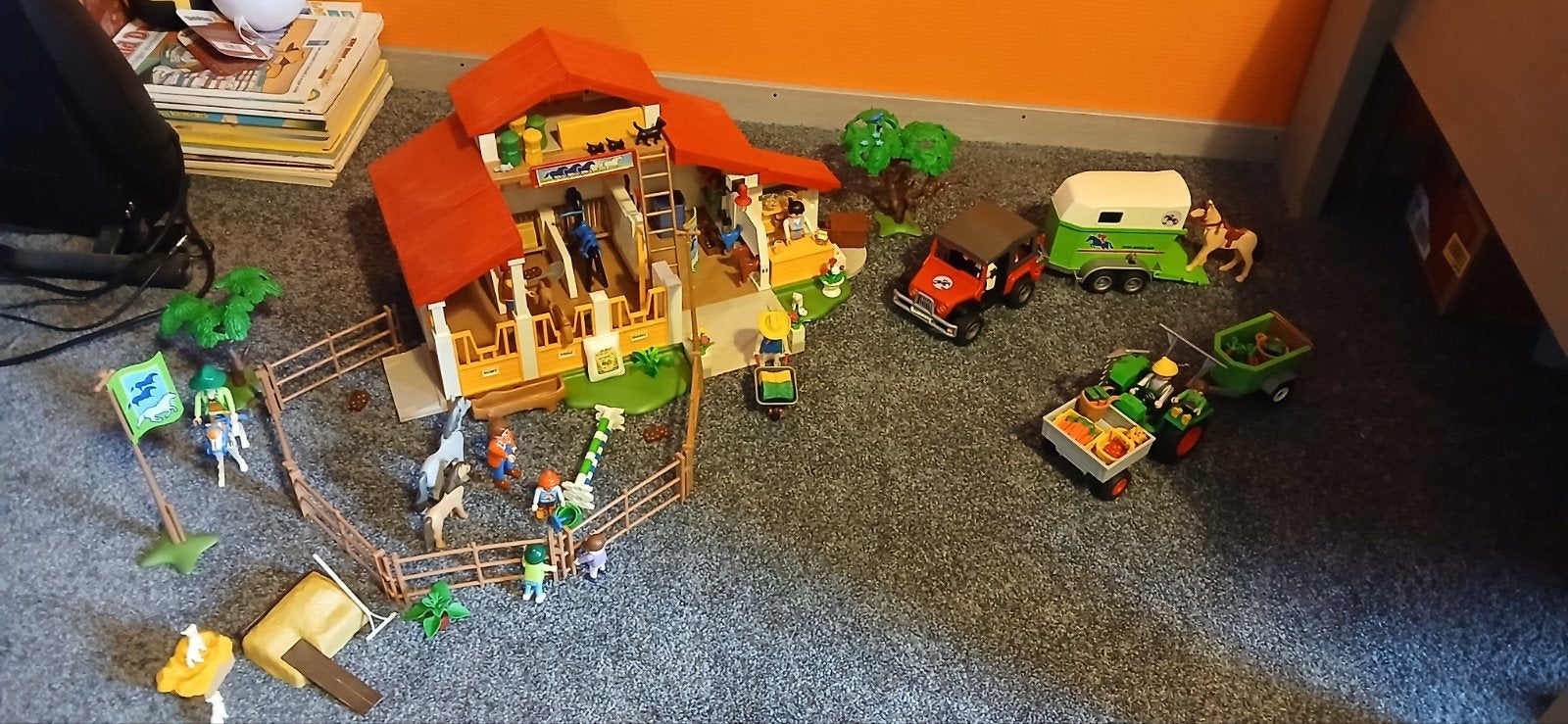 Playmobil Paardenmanege, trailer, tractor en veel extra's, Ophalen, Gebruikt, Complete set, Gebouw